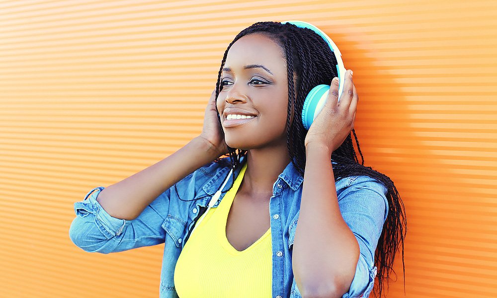 People Are Relating To This Hilarious Mom-Daughter Conversation About Their Cat