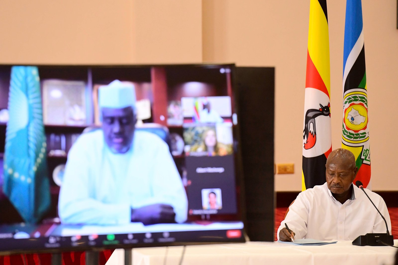 Museveni: Swahili Can Unite Africa
