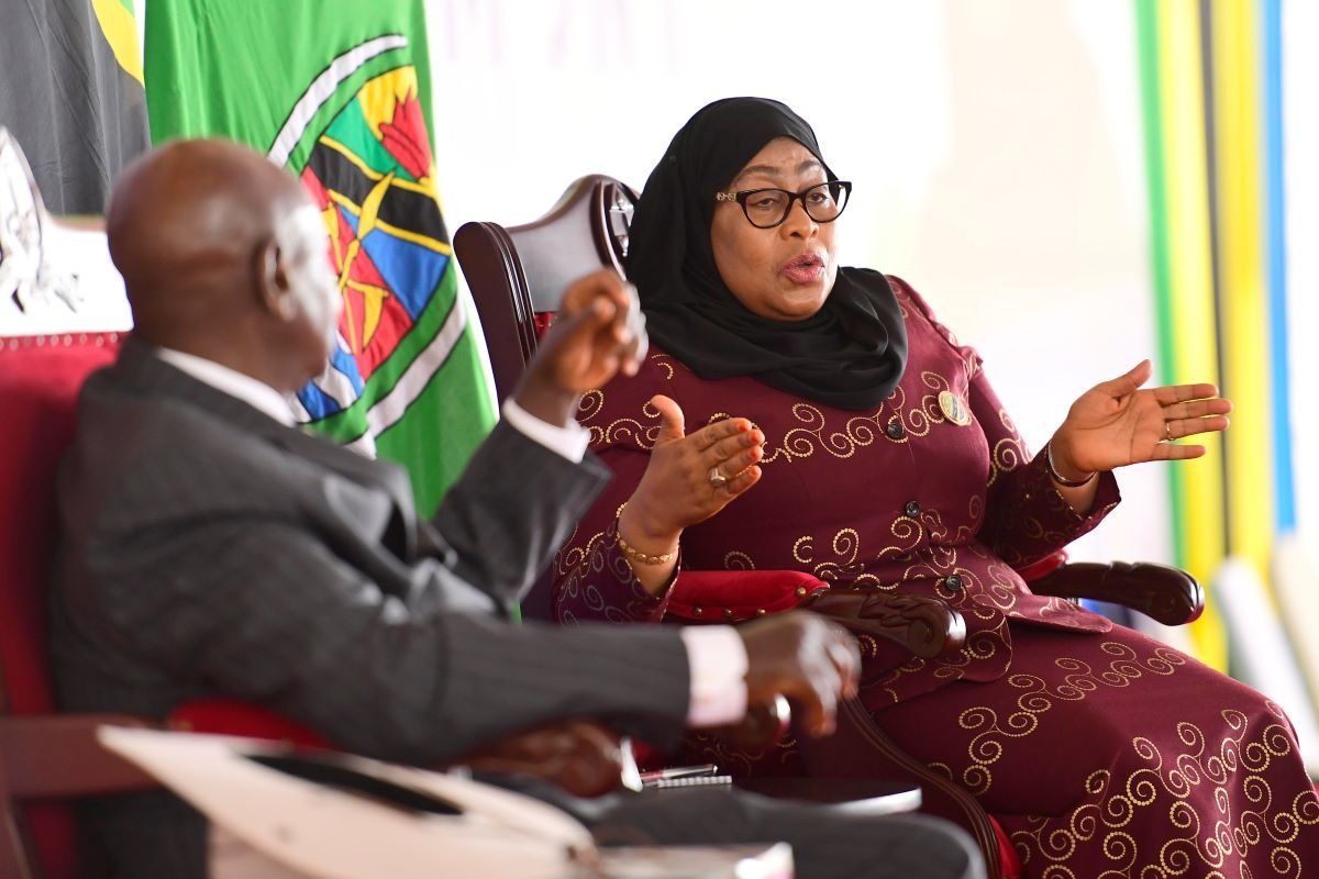 Museveni, Suluhu To Business Community: Exploit Investment, Trade Opportunities