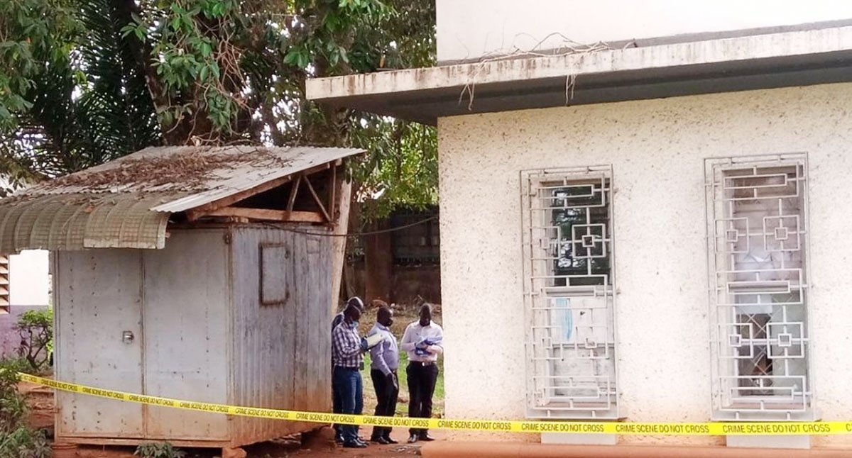 NO FEAR!! Thugs Break Into Mengo Court