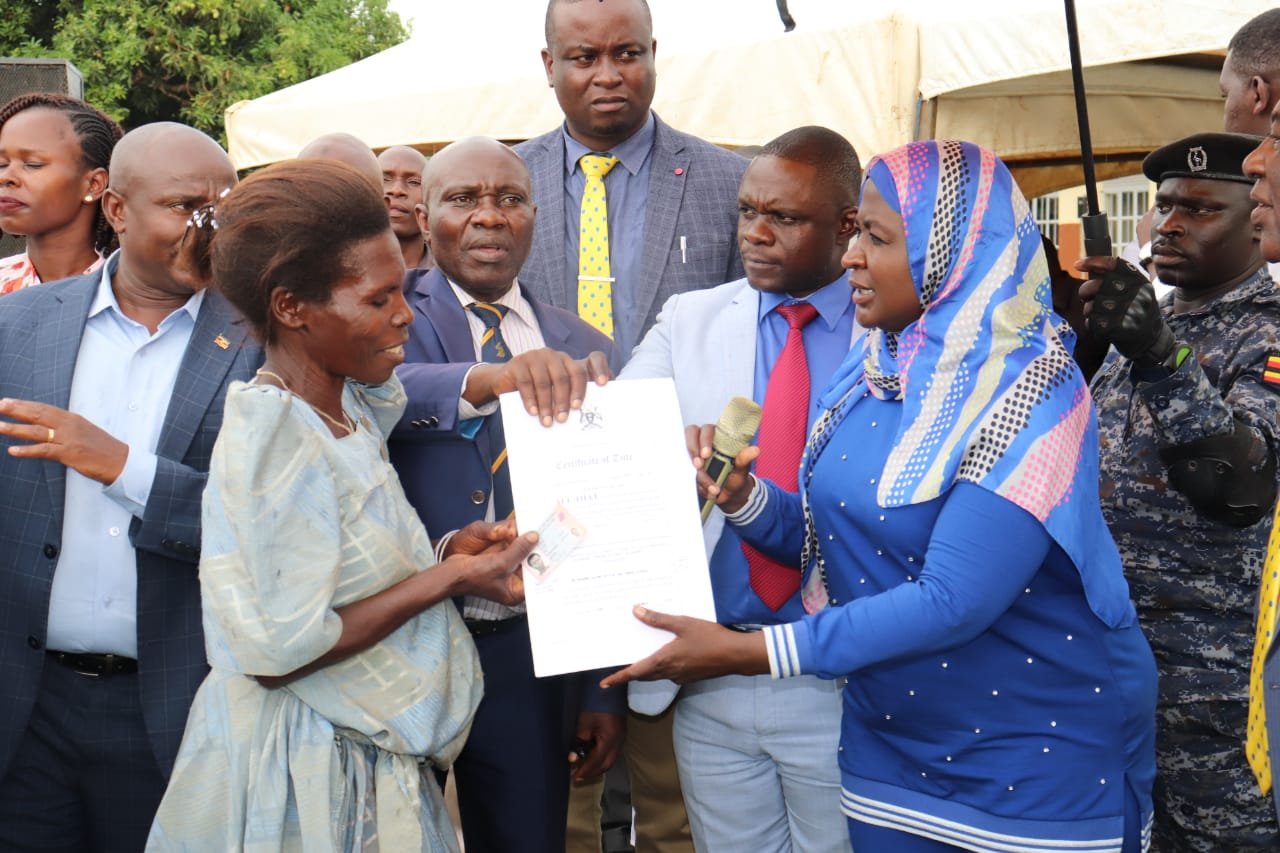 Excitement As Museveni Gifts Kayunga Residents With 800 Land Titles