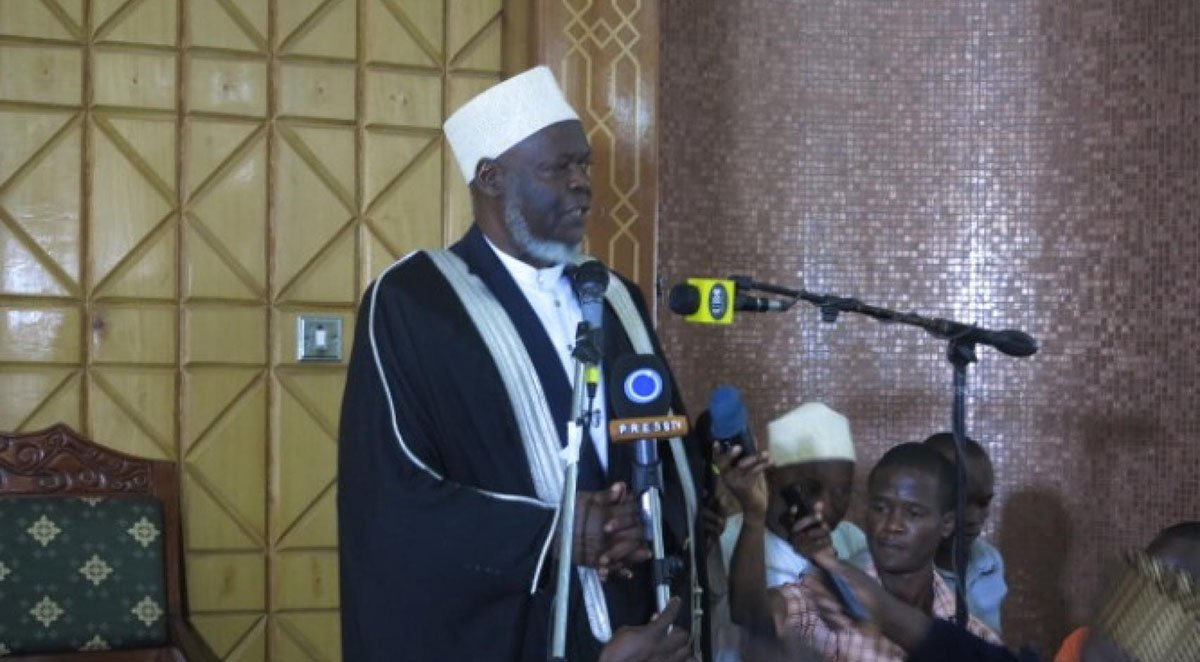 Ugandans May Resort To Mob Justice Against Homosexuals If The Law Is Not Signed ASAP — Mufti Mubajje Tells Museveni
