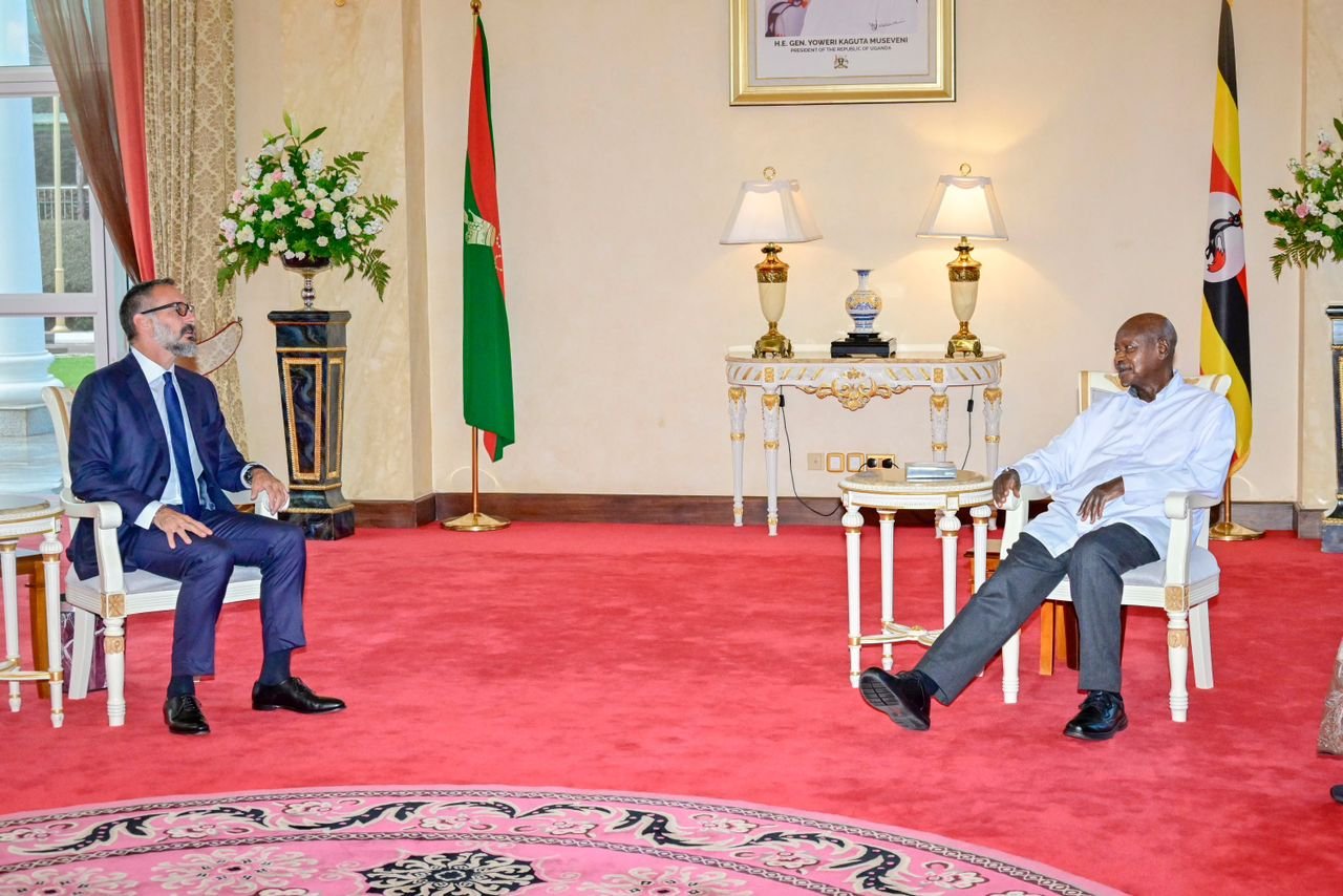 Aga Khan Arrives in Uganda on First Official Visit to Launch Aga Khan University And Commission The Construction Aga Khan Hospital