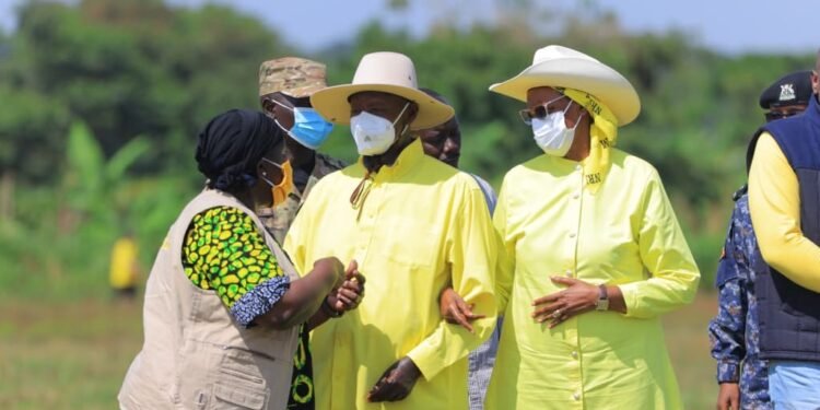 “Vote For Peace, Vote For Progress”: Museveni And First Lady Energize Bugweri Supporters