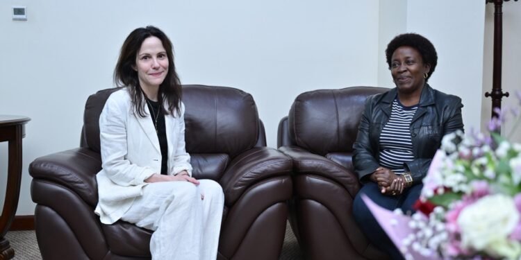 Mary-Louise Parker in Entebbe: Hollywood Lands at #DISCON101 as Rotary Pulls Off One of Uganda’s Biggest Conferences This Year