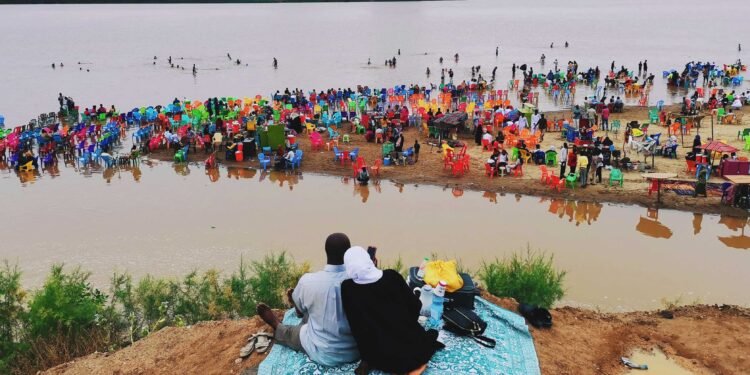 Wadah Omer, Alex Nyende Win East African Photography Awards